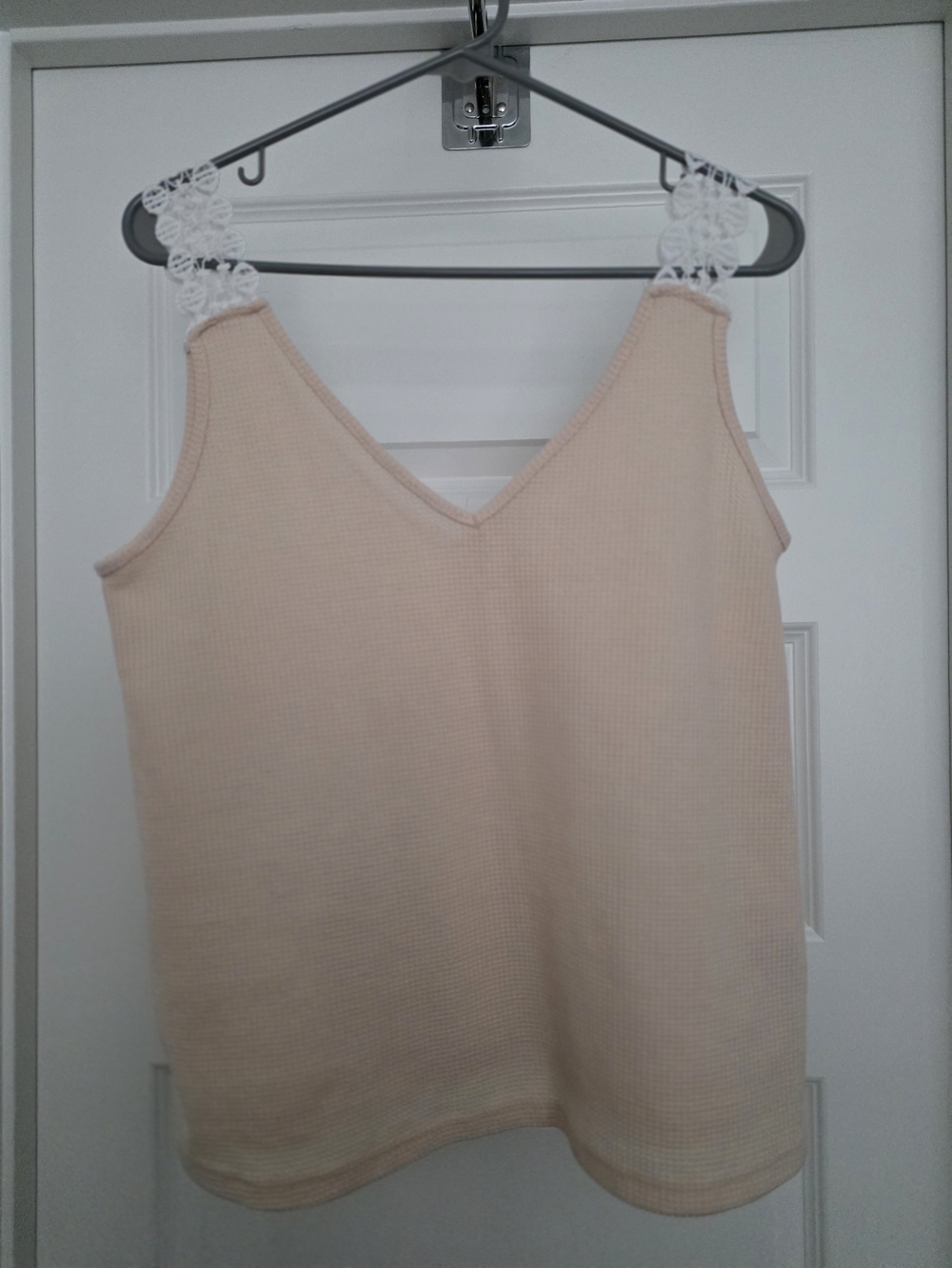 SHEIN Cream Knit V-Neck Camisole with White Crochet Straps
